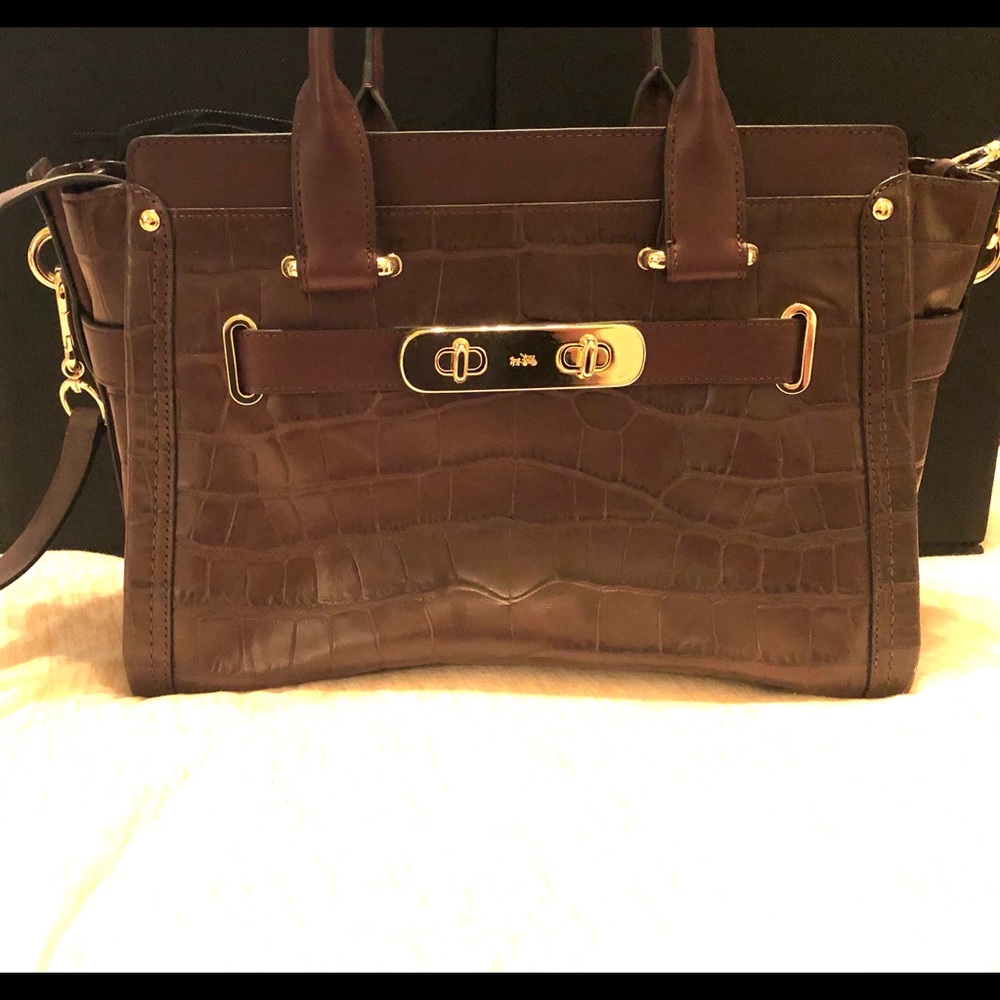Coach Swagger Croc Print
